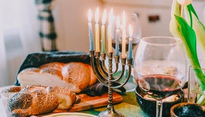 九游体育官网入口-绝地反击！强队逆转获胜续写冠军争夺历史，绝地反击上演惊天逆转