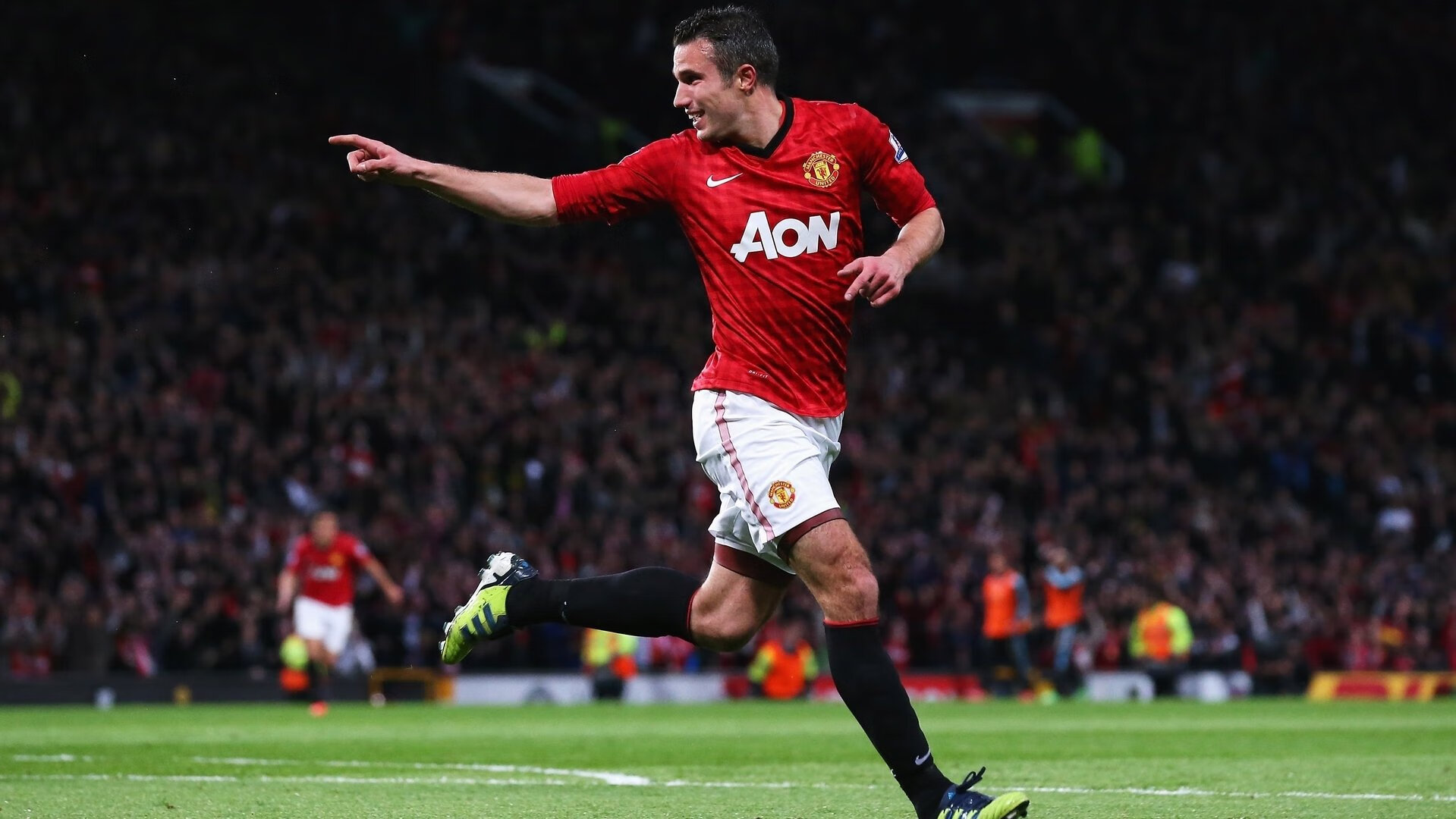 西甲争冠白热化，皇马与巴萨仅差1分，西甲巴萨和皇马比分是多少